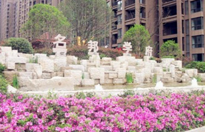 名邦?學(xué)府給愛(ài)車一個(gè)家 開(kāi)盤半小時(shí)搶定一空
