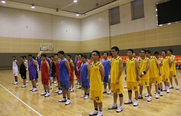 揚(yáng)名邦風(fēng)采 展員工風(fēng)貌— —名邦置業(yè)集團(tuán)第二屆籃球聯(lián)賽正式拉開帷幕
